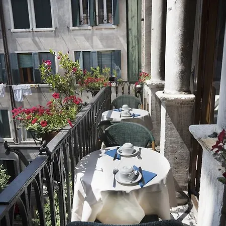 Residenza Ca' Malipiero 3*