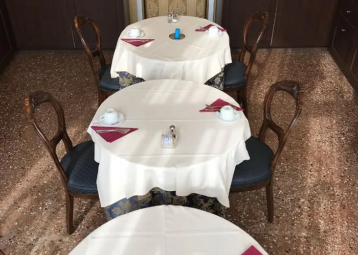 Residenza Ca' Malipiero 招待所 3*