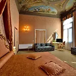 Residenza Ca' Malipiero Venedik